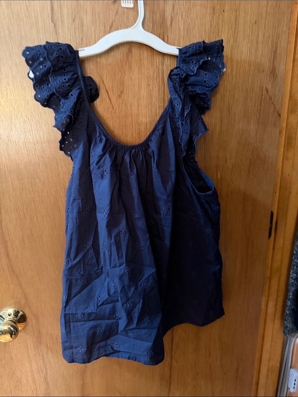 GAP Navy Eyelet Ruffle Tank Top - Picture 3 of 3